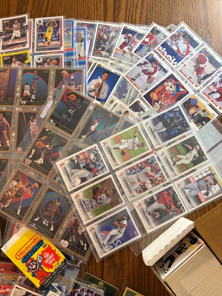 Huge Mixed Trading Card Collection + 66 Ultra Pro Sheets - photo 3