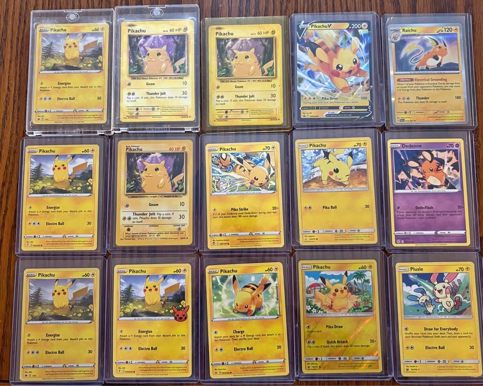 Pokémon Pikachu Card Lot – 15 Cards – Pikachu V & Raichu Holo –