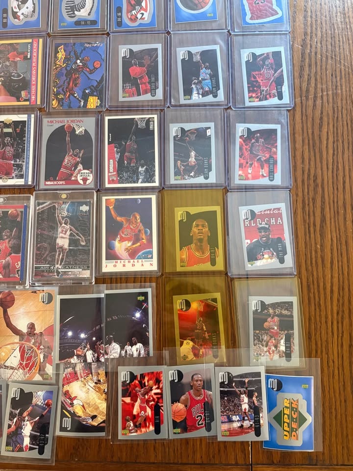 Michael Jordan Card & Sticker Collection (1990-2003) - photo 2