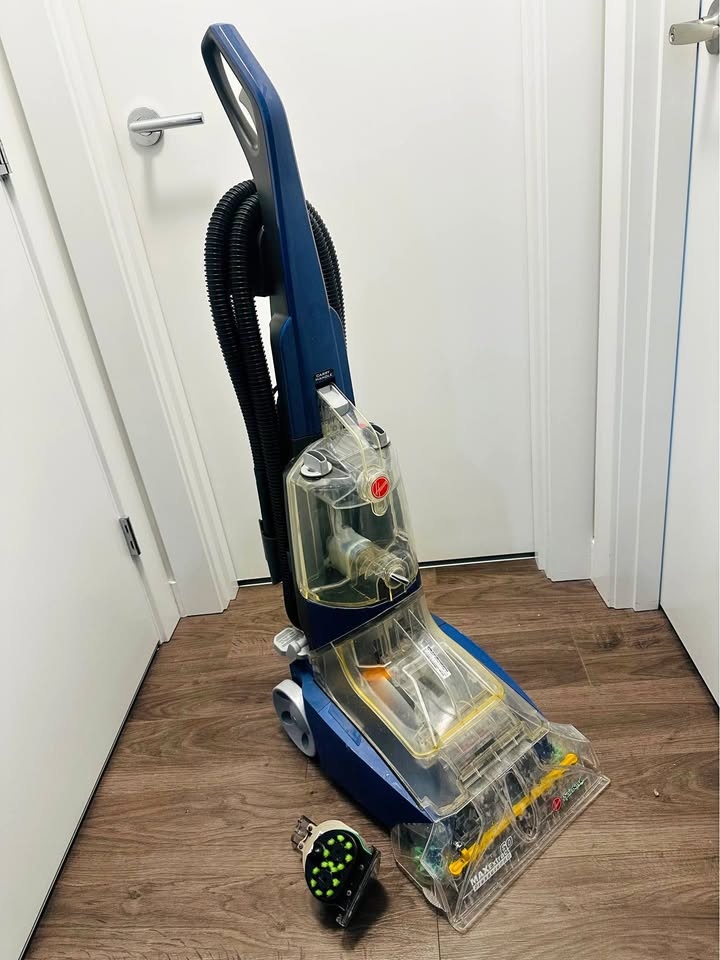 Hoover MaxExtract 60 Carpet Cleaner — Works Great