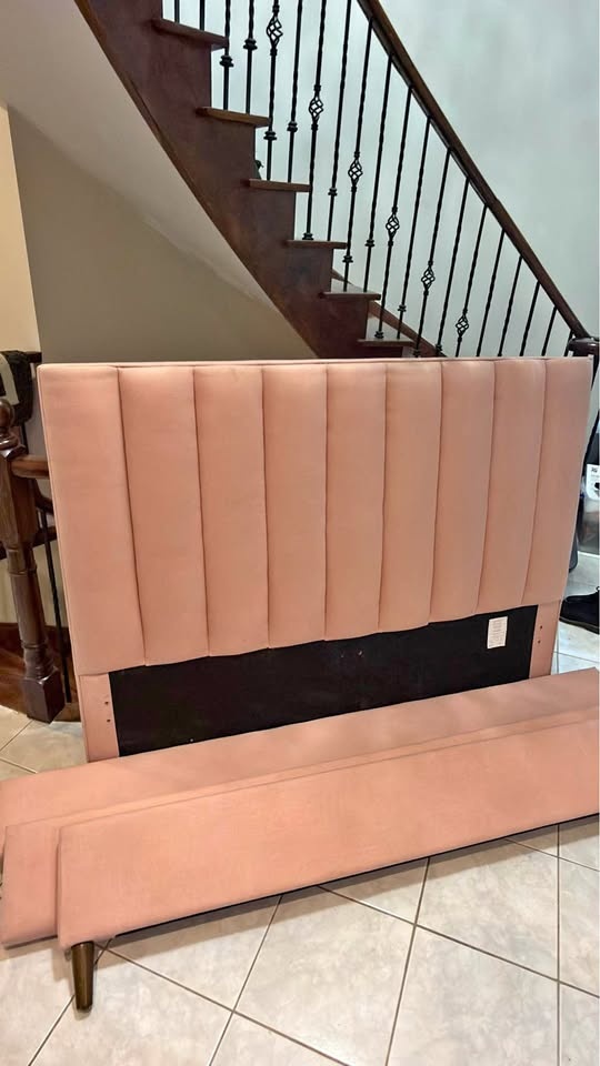 Queen Bed Tufted Pink Frame Mint Condition