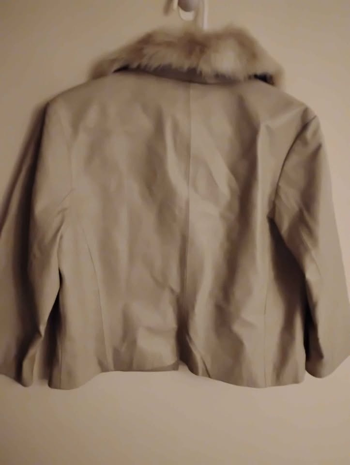 LE CHATEAU TAN LEATHER JACKET WITH FUR COLLAR - photo 5