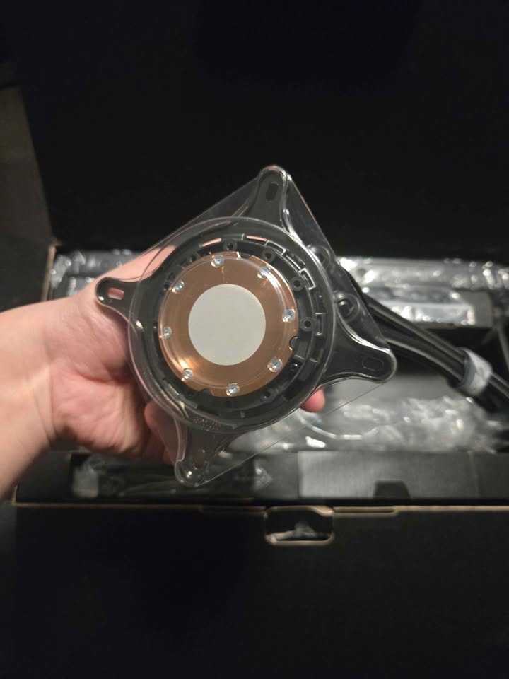 Rog Strix LC 3 360 AIO LCD CPU Liquid Cooler - photo 2
