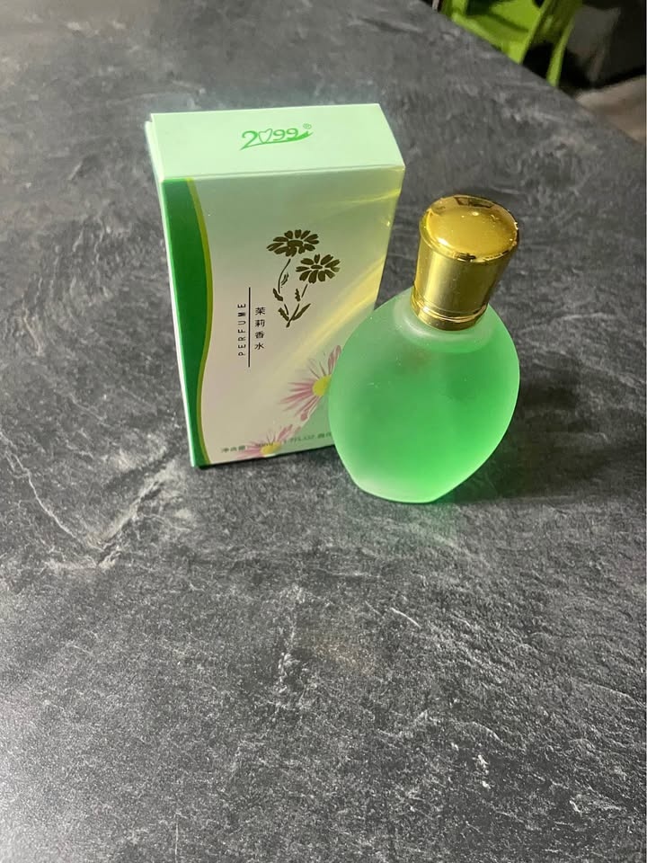 Women perfume