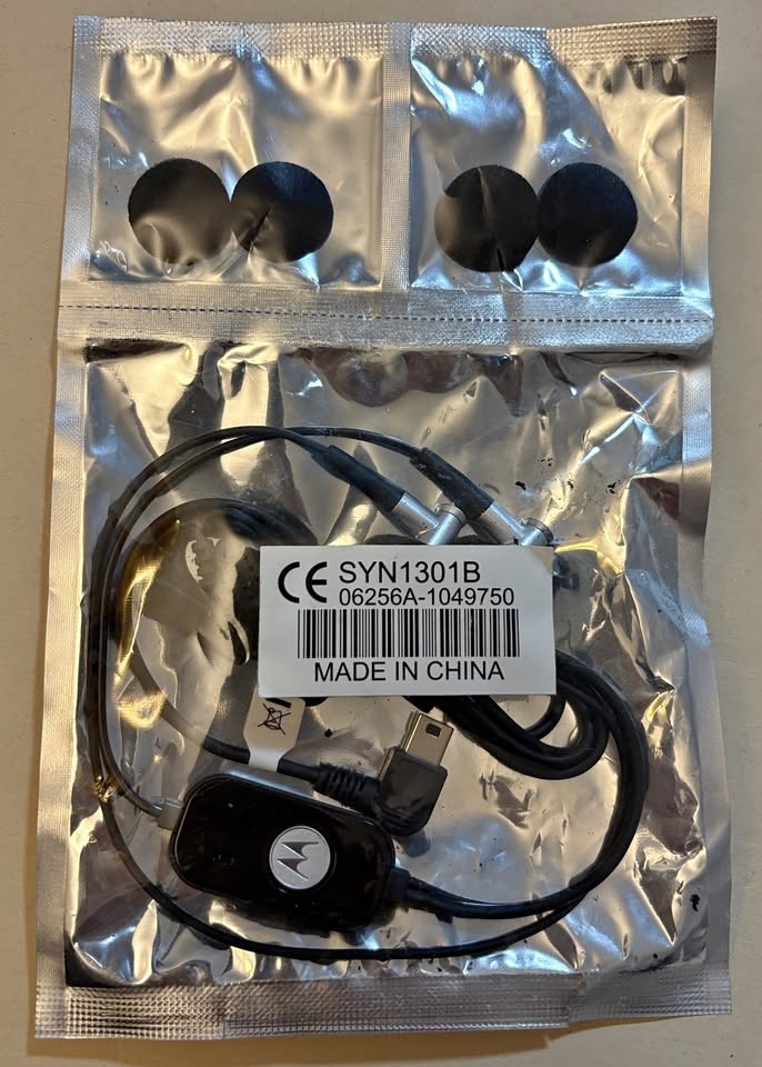Genuine Motorola SYN1301B Mini USB Stereo Headset - Brand New