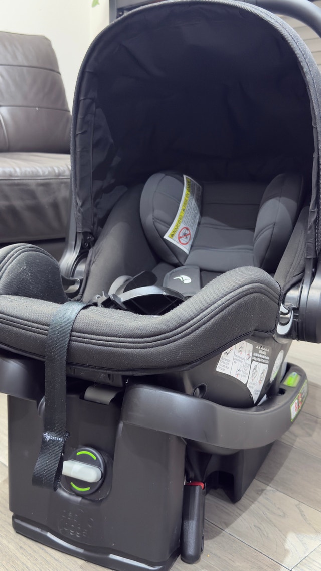 Baby Jogger City Go Infant Car Seat w/ Base - photo 3