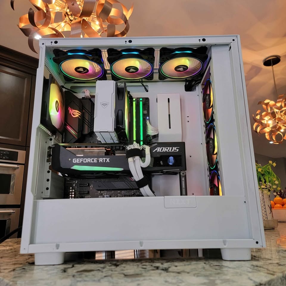 Custom Gaming PC: Ryzen 7 5700x / RTX 3070 Ti / 32GB RGB RAM - photo 3