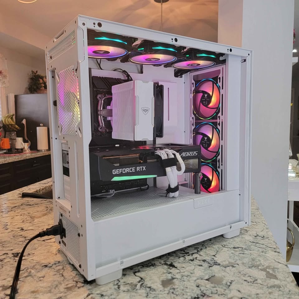 Custom Gaming PC: Ryzen 7 5700x / RTX 3070 Ti / 32GB RGB RAM - photo 5
