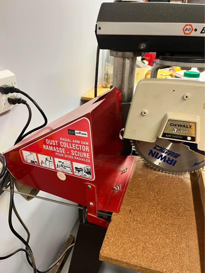 Black & Decker 10” Radial Arm Saw - photo 3