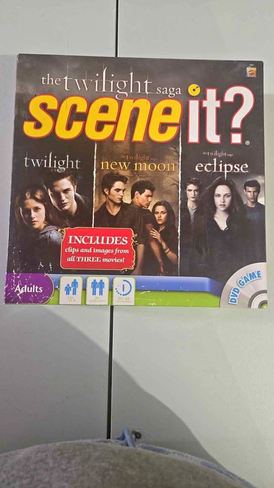 Twilight Saga Scene It Board Game