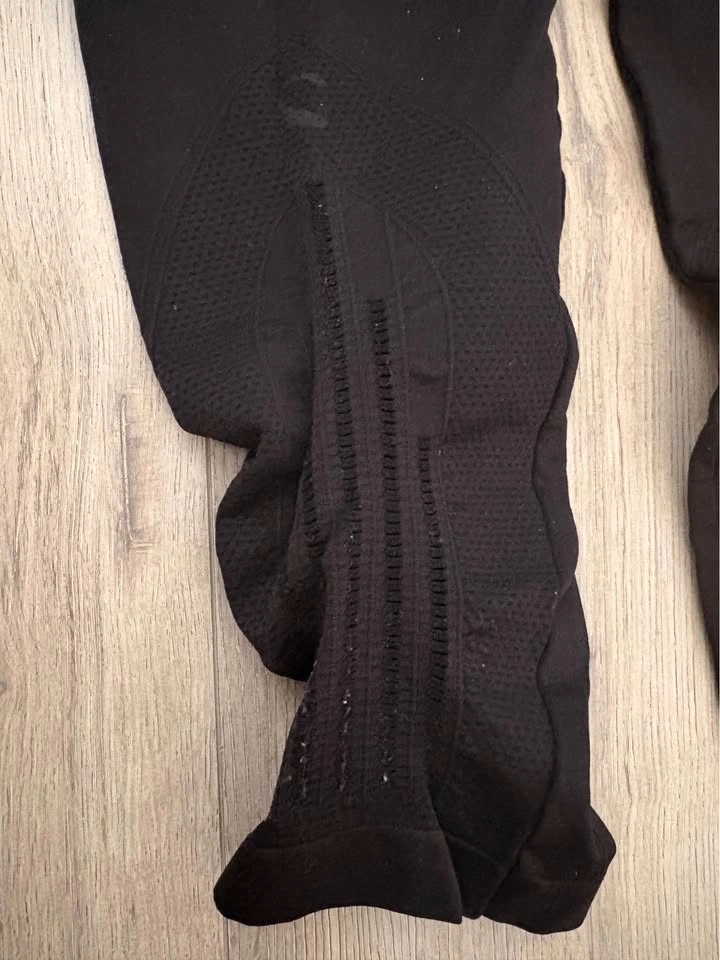 2 Pairs Black Leggings Women's (size S) - photo 3