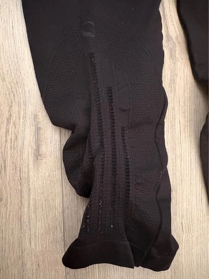 2 Pairs Black Leggings Women's (size S) - photo 3