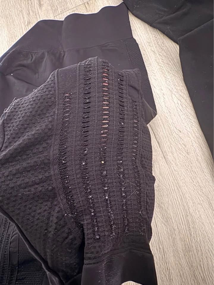 2 Pairs Black Leggings Women's (size S) - photo 4
