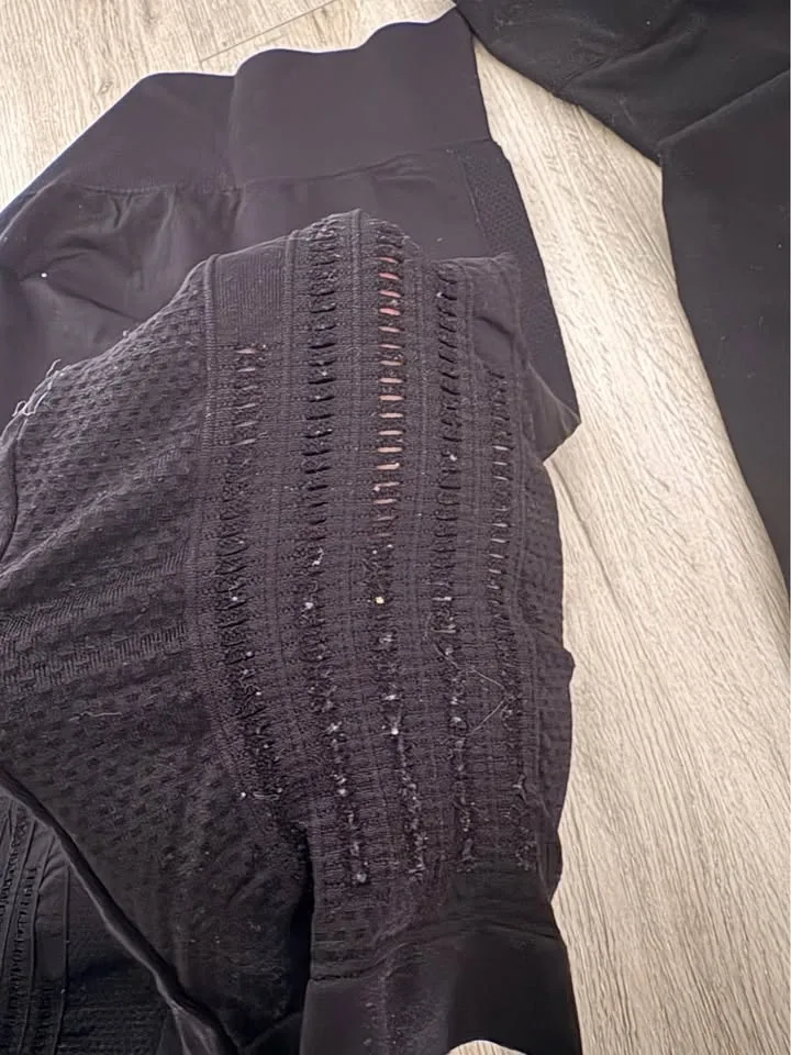 2 Pairs Black Leggings Women's (size S) - photo 4