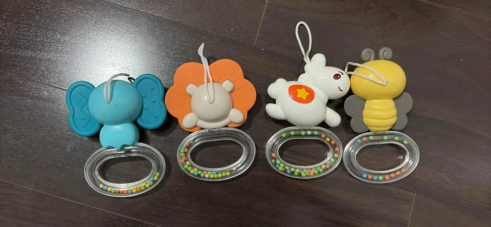 Animal rattles set - photo 2