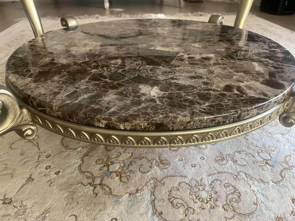 Elegant Coffee Table - photo 4