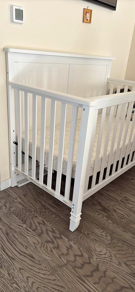 Crib with mattress