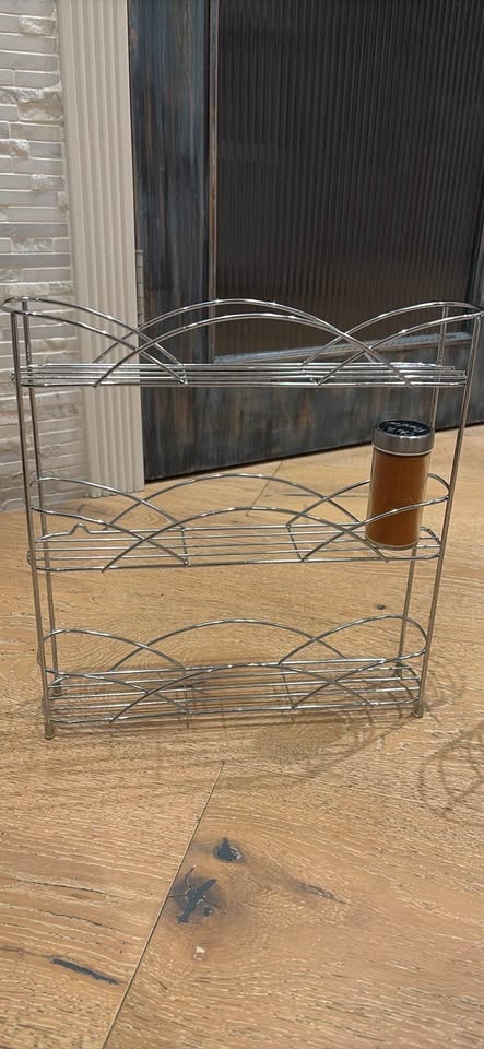 3 Wall Mounted Spice Racks - photo 3