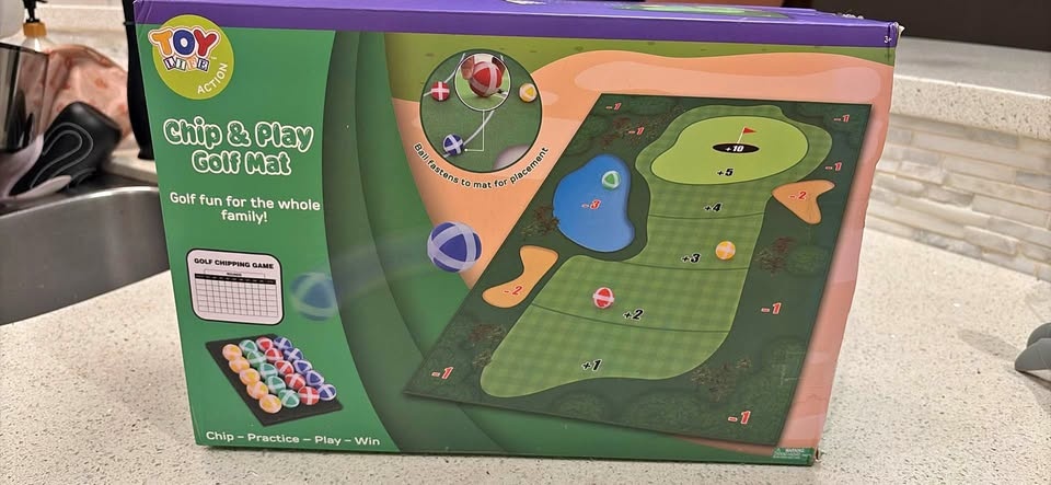 Brand new - chip and play golf mat