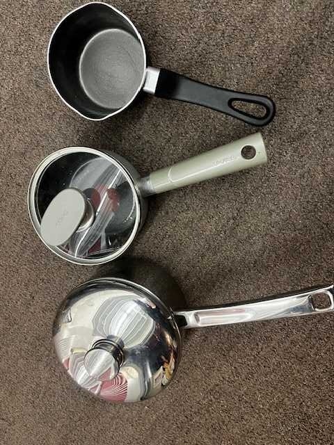 Teflon Cooking Pots (Don Mills and Eglinton) - photo 3