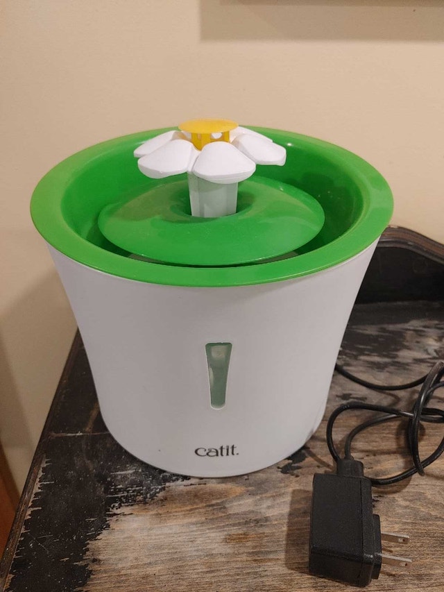 Catit Pet Water Fountain - photo 2