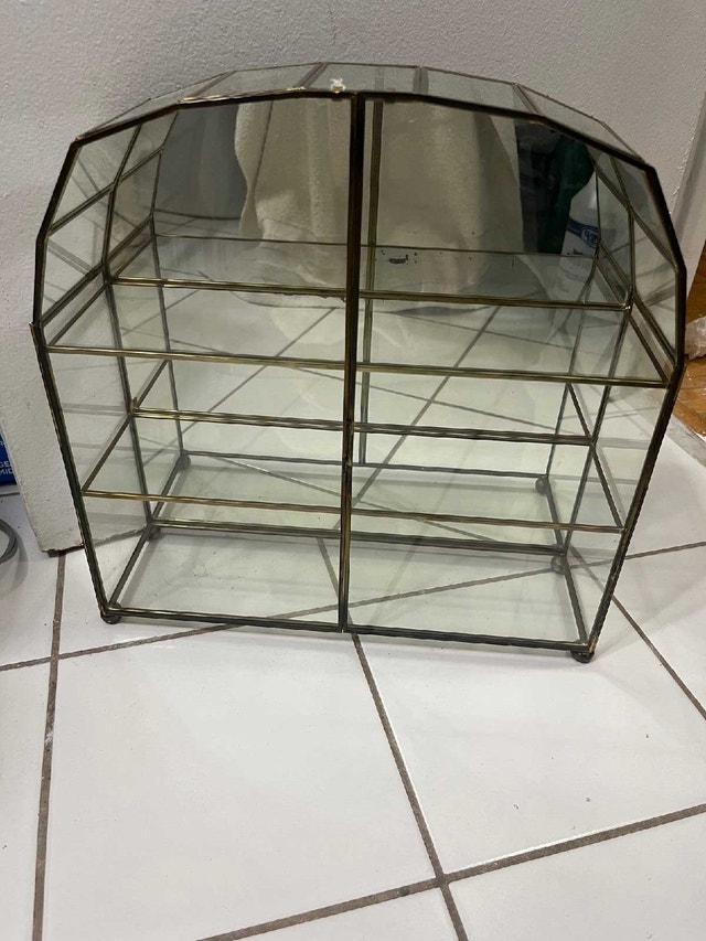 Glass Display Case  - $55 (Don Mills and Eglinton) - photo 2