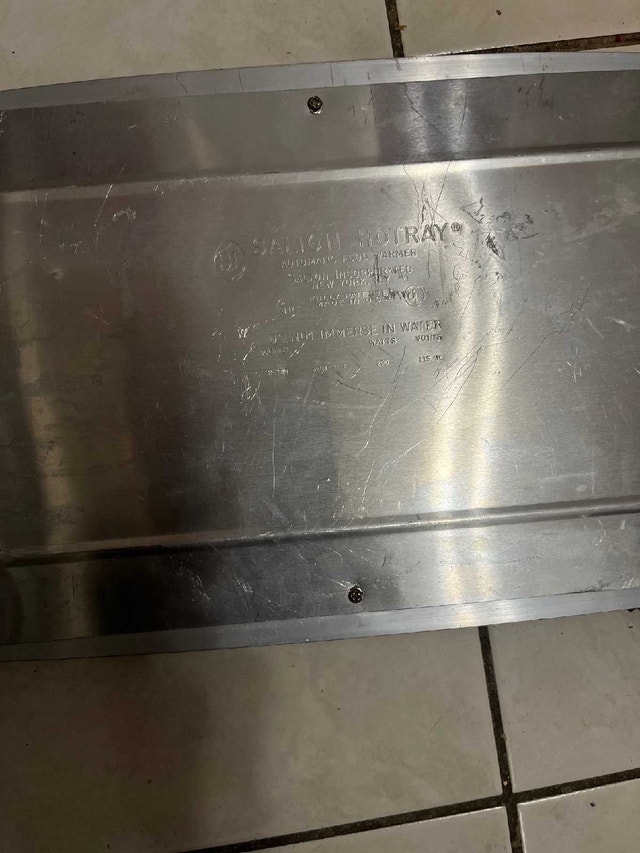 Electric food warming tray (Don Mills+Eglinton) - photo 2