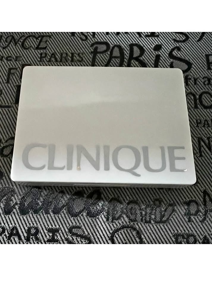 🌟NWOT Clinique Trio Eyeshadow