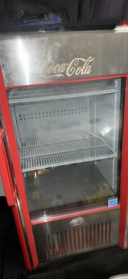 Coke Fridge - Send Offers - photo 3