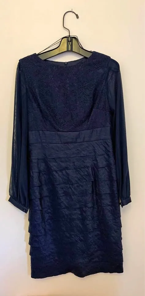 Melanie Lynn Evening Dress Size 8 thumbnail