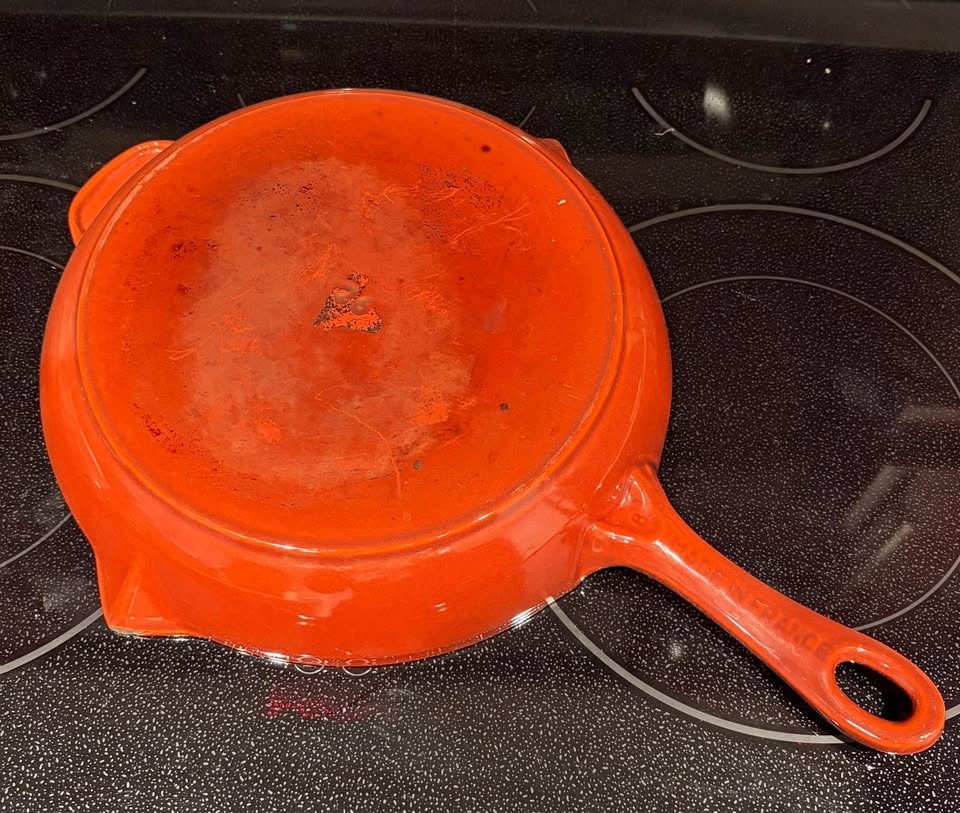 Staub Cast Iron Skillet/Frying Pan – Enameled – Excellent Qualit - photo 2