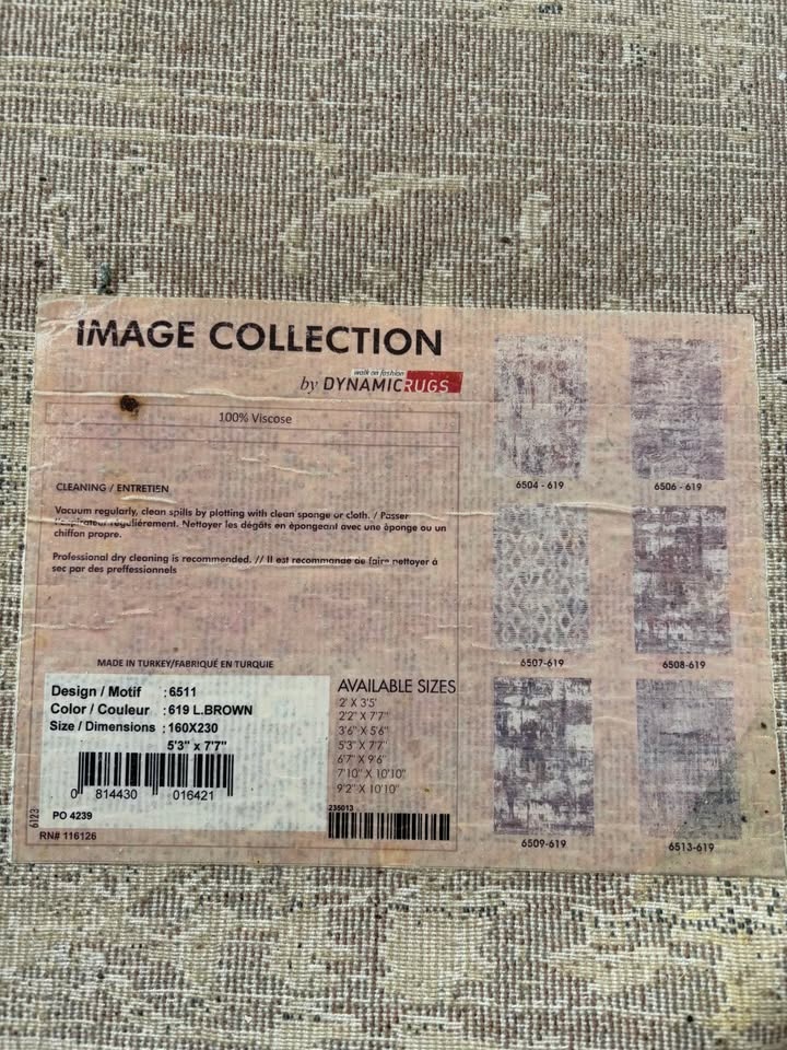 Modern Abstract Area Rug (5’3” x 7’7”) - photo 2