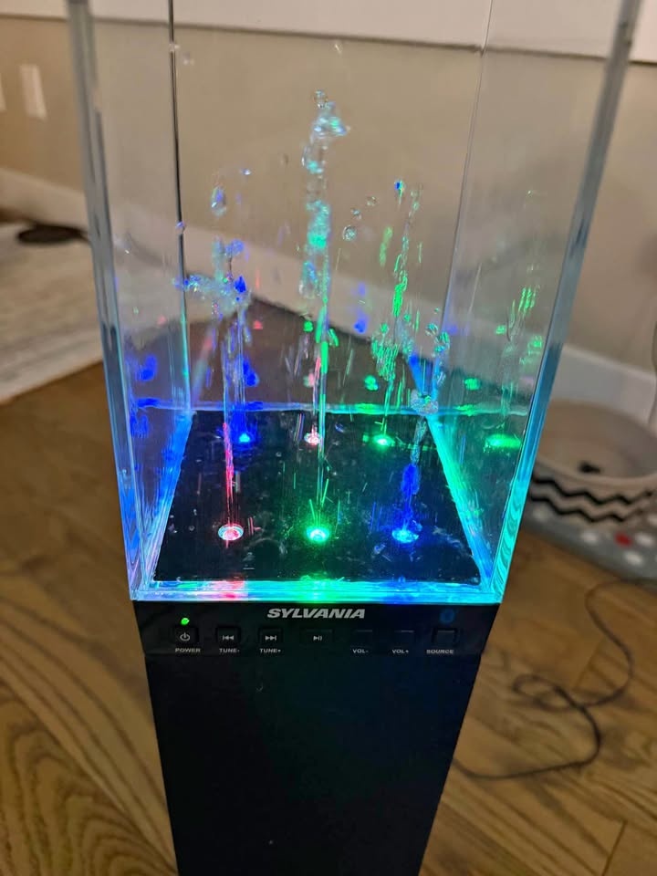 LED Bluetooth-Aux-FM Speaker/Water Lamp