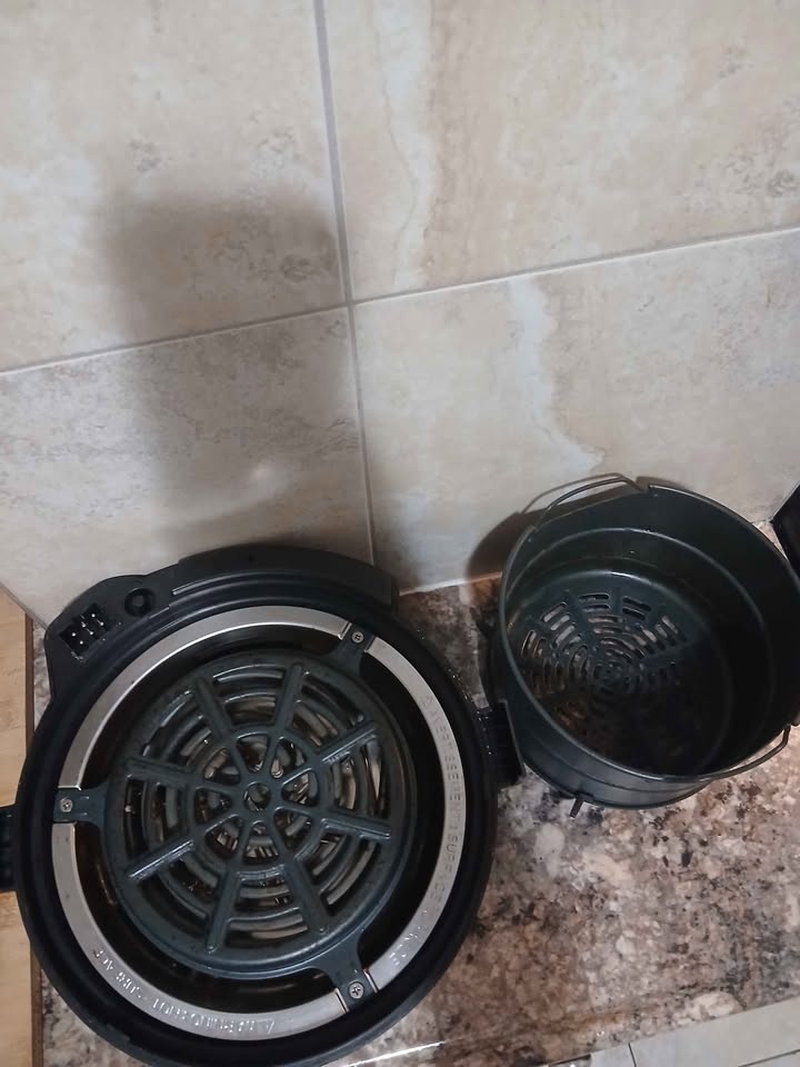 Instant Pot Air Fryer Lid and Basket 6qt - photo 2