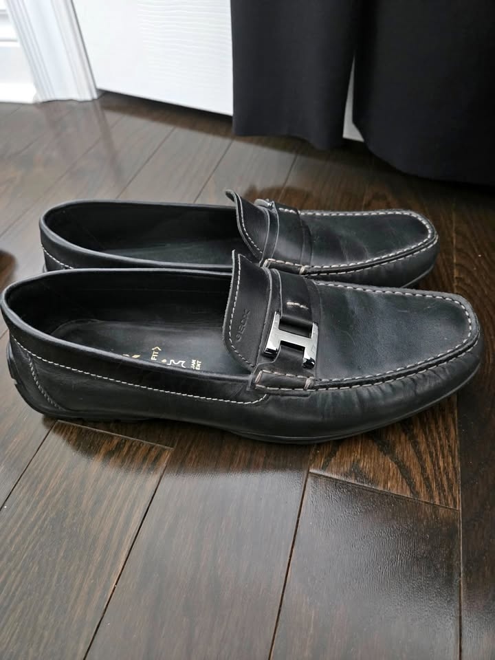 Geox Wide Fit Italian Patent Shoes Size 9.5