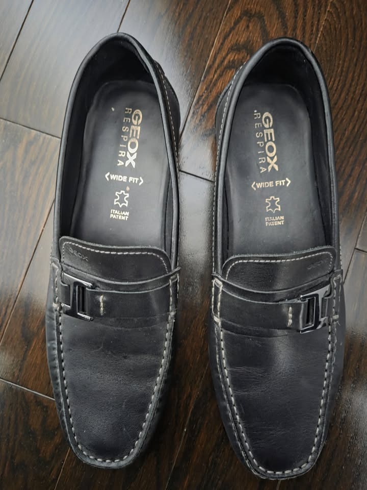 Geox Wide Fit Italian Patent Shoes Size 9.5 - photo 4