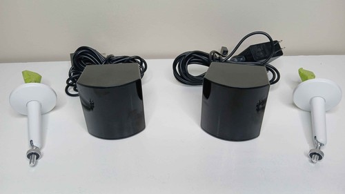 2 Steam VR Base Stations 2.0 Lighthouse + Wall Mounts