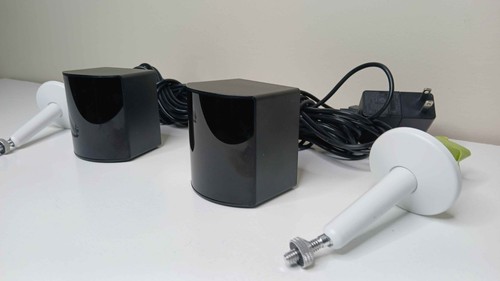 2 Steam VR Base Stations 2.0 Lighthouse + Wall Mounts - photo 2