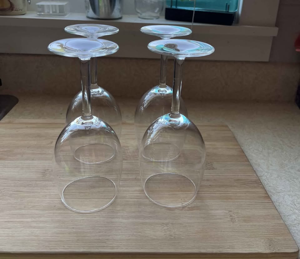 Bartender Set and White Wine Glasses - photo 2
