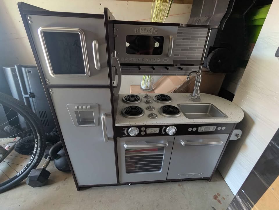 Kidkraft Uptown Kitchen - photo 2