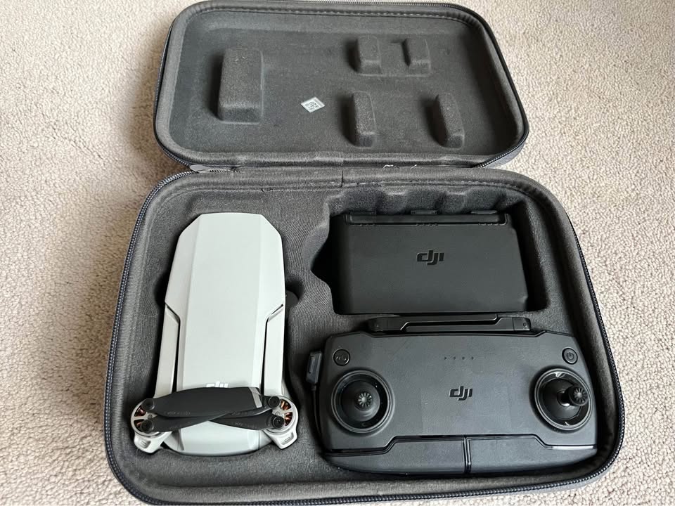 DJI Mavic Mini Fly More Combo – Practically New! - photo 3