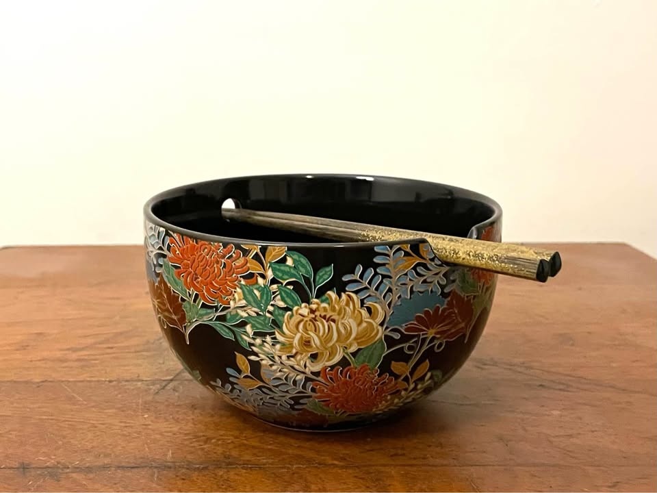 Ceramic Noodle Bowls with Chopstick Rests (Set of 2)