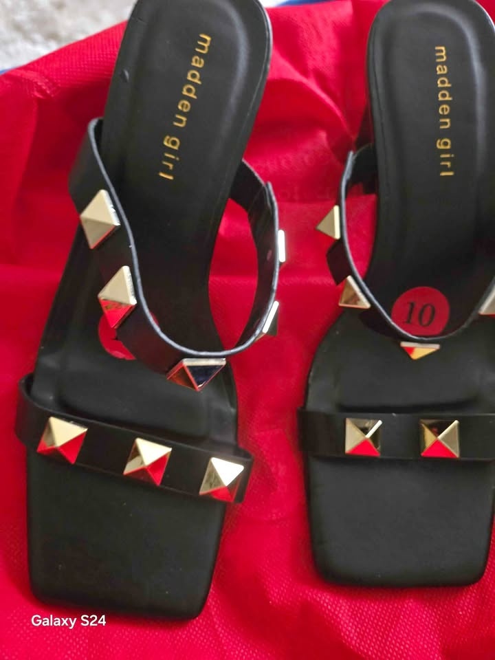 Ladies Madden Girl Sandal