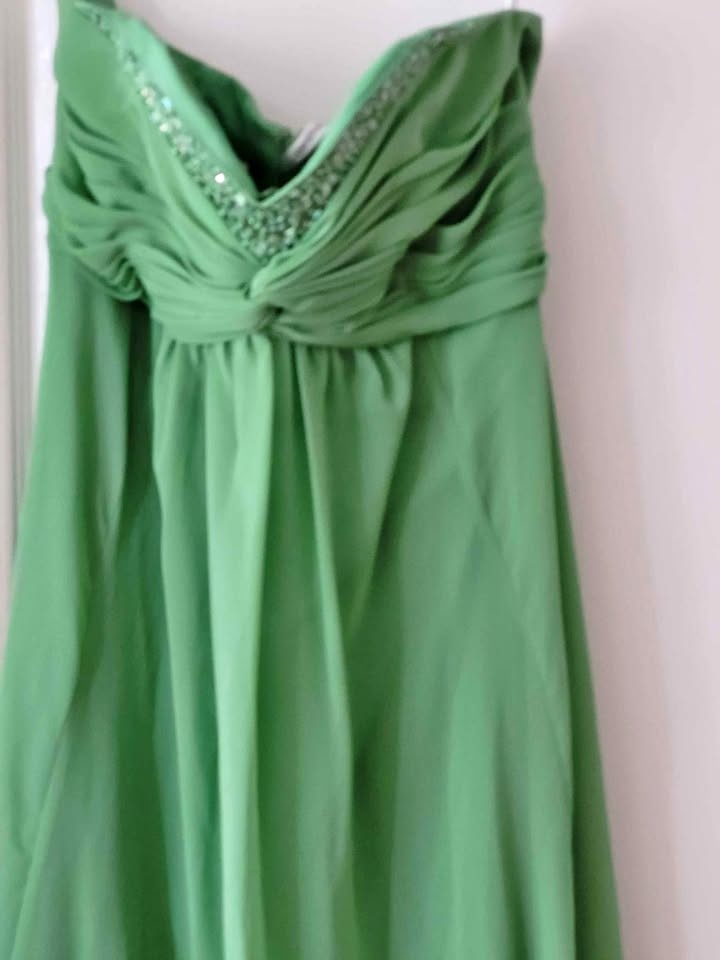 Off Shoulder Ladies Dress Sz 8, David Bridal