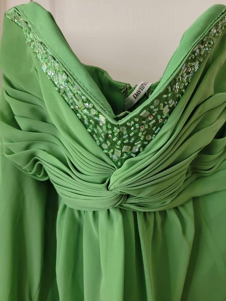 Off Shoulder Ladies Dress Sz 8, David Bridal - photo 2