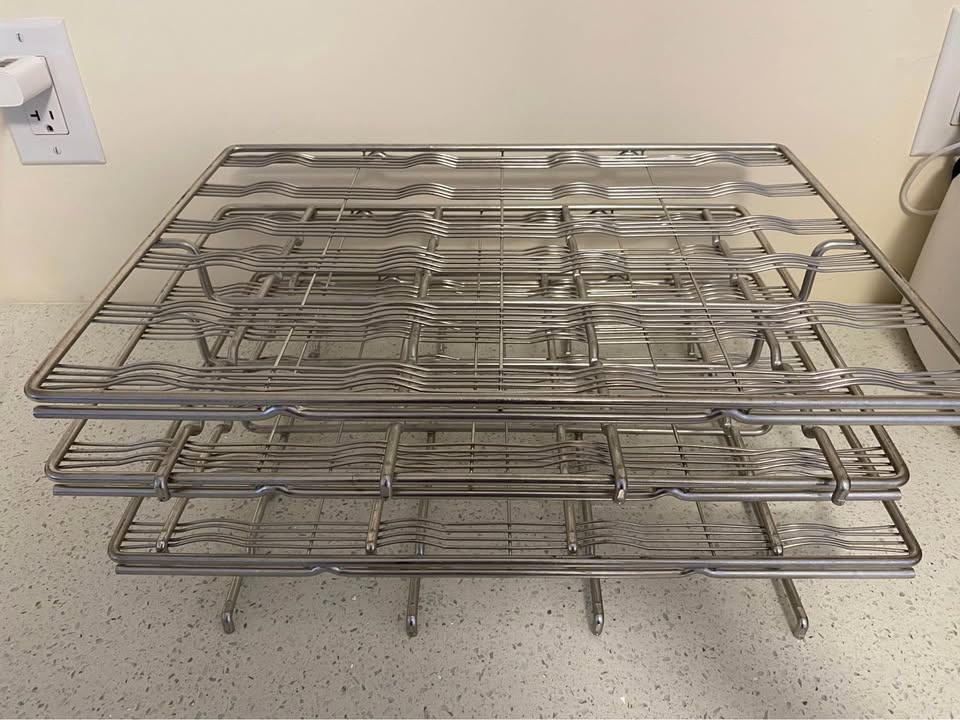 Stackable Metal Cooling Racks $30 - photo 3