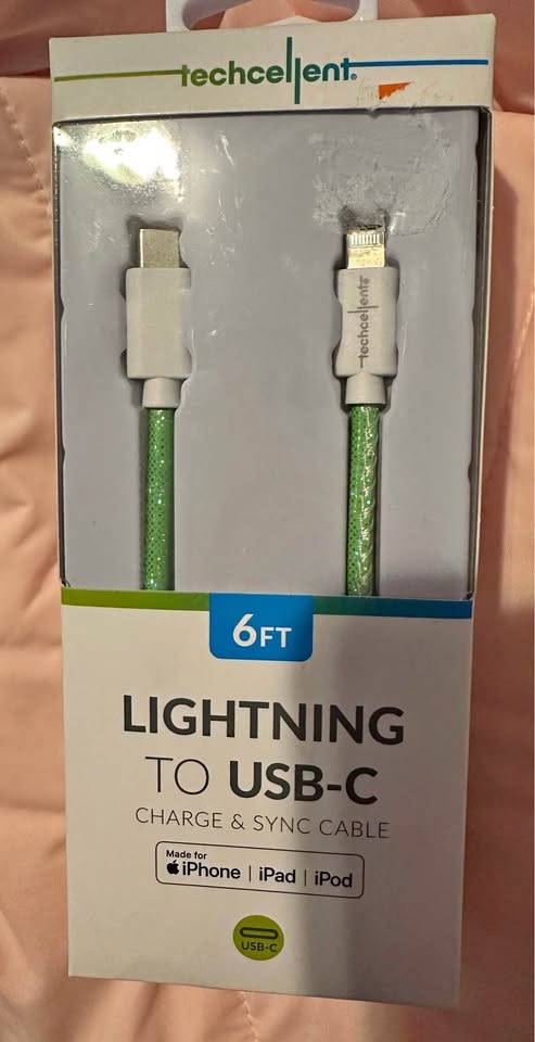 Techcellent Lightning To Usb-C Charge & Sync Cable 6Ft