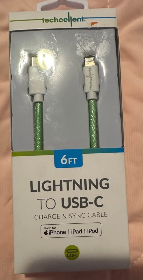 Techcellent Lightning To Usb-C Charge & Sync Cable 6Ft - photo 4