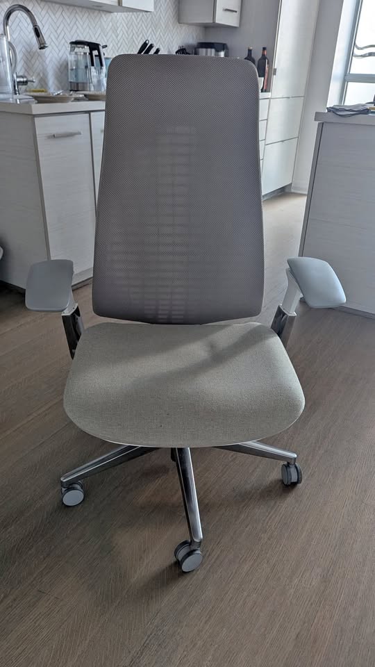 Haworth Fern Office Chair - Like New!