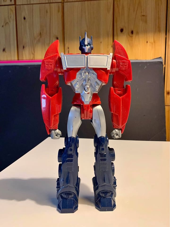 Optimus Prime Hasbro 2012 Plastic Figure